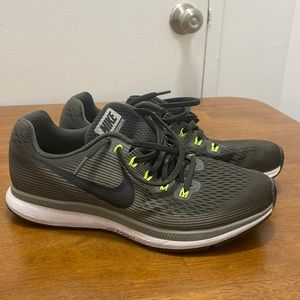 Nike Zoom Pegasus 34 - olive green